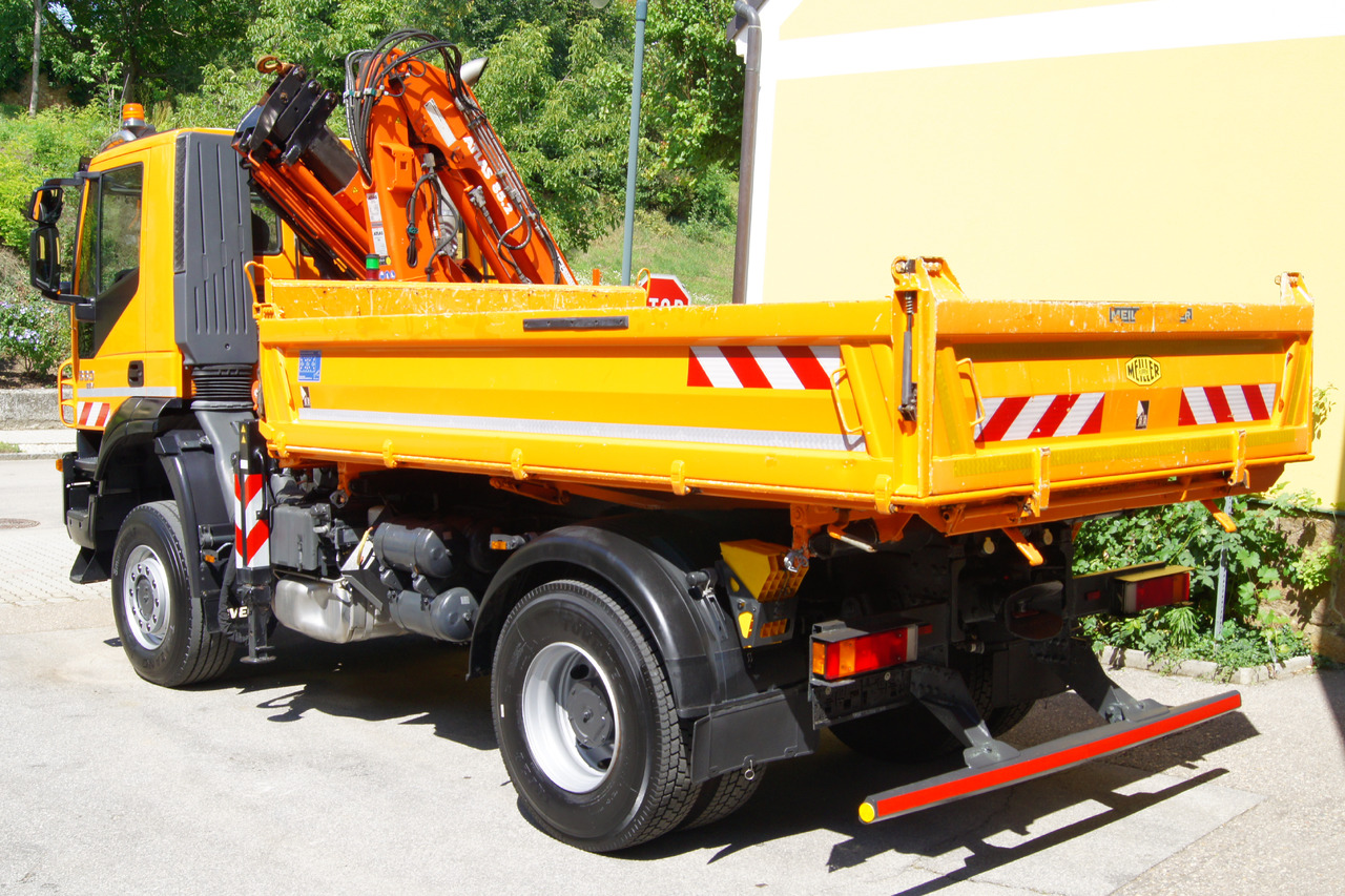 IVECO 190T33 Trakker 4x4/ATLAS 85.2/Euro5/Winterdienst/Streuer - Nosturiauto: kuva IVECO 190T33 Trakker 4x4/ATLAS 85.2/Euro5/Winterdienst/Streuer - Nosturiauto IVECO 190T33 Trakker 4x4/ATLAS 85.2/Euro5/Winterdienst/Streuer - Nosturiauto: kuva IVECO 190T33 Trakker 4x4/ATLAS 85.2/Euro5/Winterdienst/Streuer - Nosturiauto
