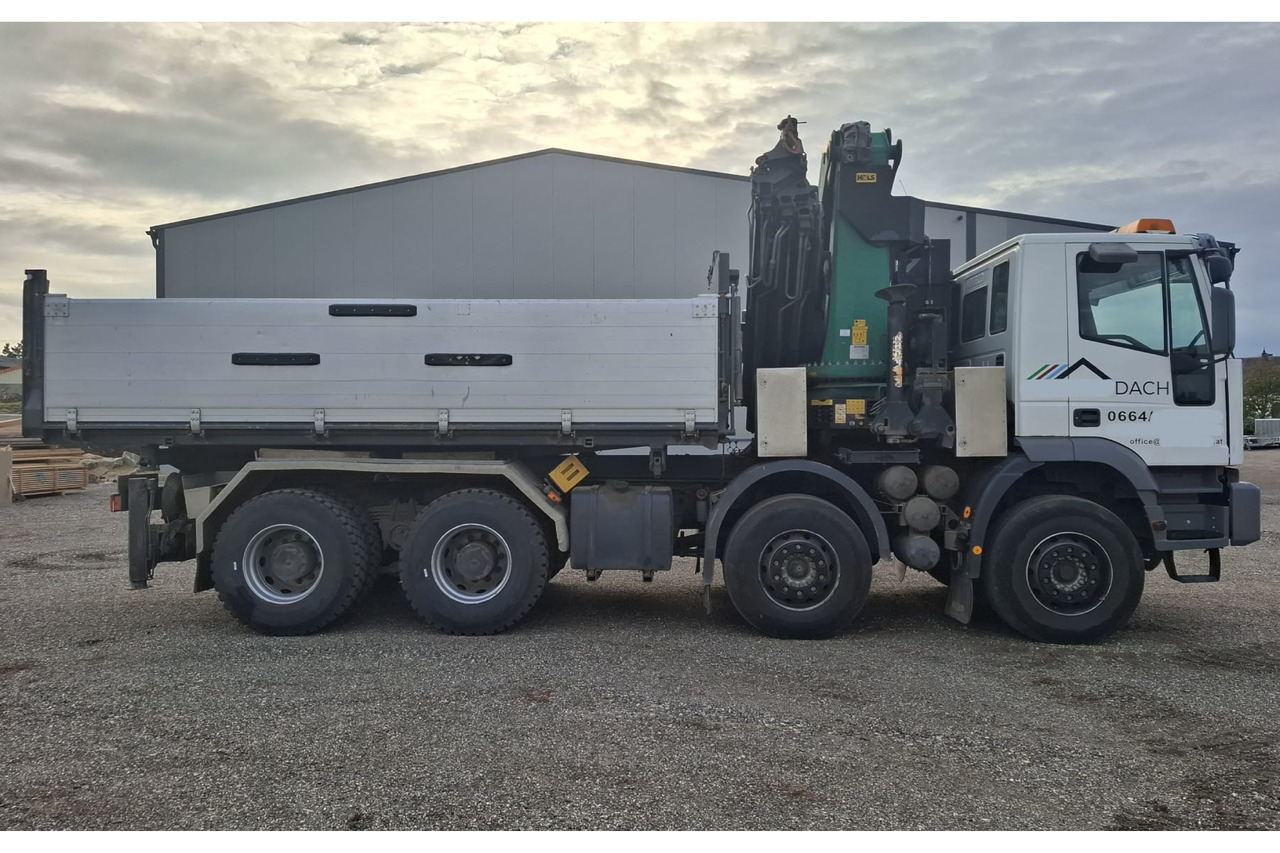 IVECO 480 EUROTRAKKER 8x4/TÜV/Palfinger PK 44002 G/MEILLER - Kippiauto kuorma-auto, Nosturiauto: kuva IVECO 480 EUROTRAKKER 8x4/TÜV/Palfinger PK 44002 G/MEILLER - Kippiauto kuorma-auto, Nosturiauto IVECO 480 EUROTRAKKER 8x4/TÜV/Palfinger PK 44002 G/MEILLER - Kippiauto kuorma-auto, Nosturiauto: kuva IVECO 480 EUROTRAKKER 8x4/TÜV/Palfinger PK 44002 G/MEILLER - Kippiauto kuorma-auto, Nosturiauto