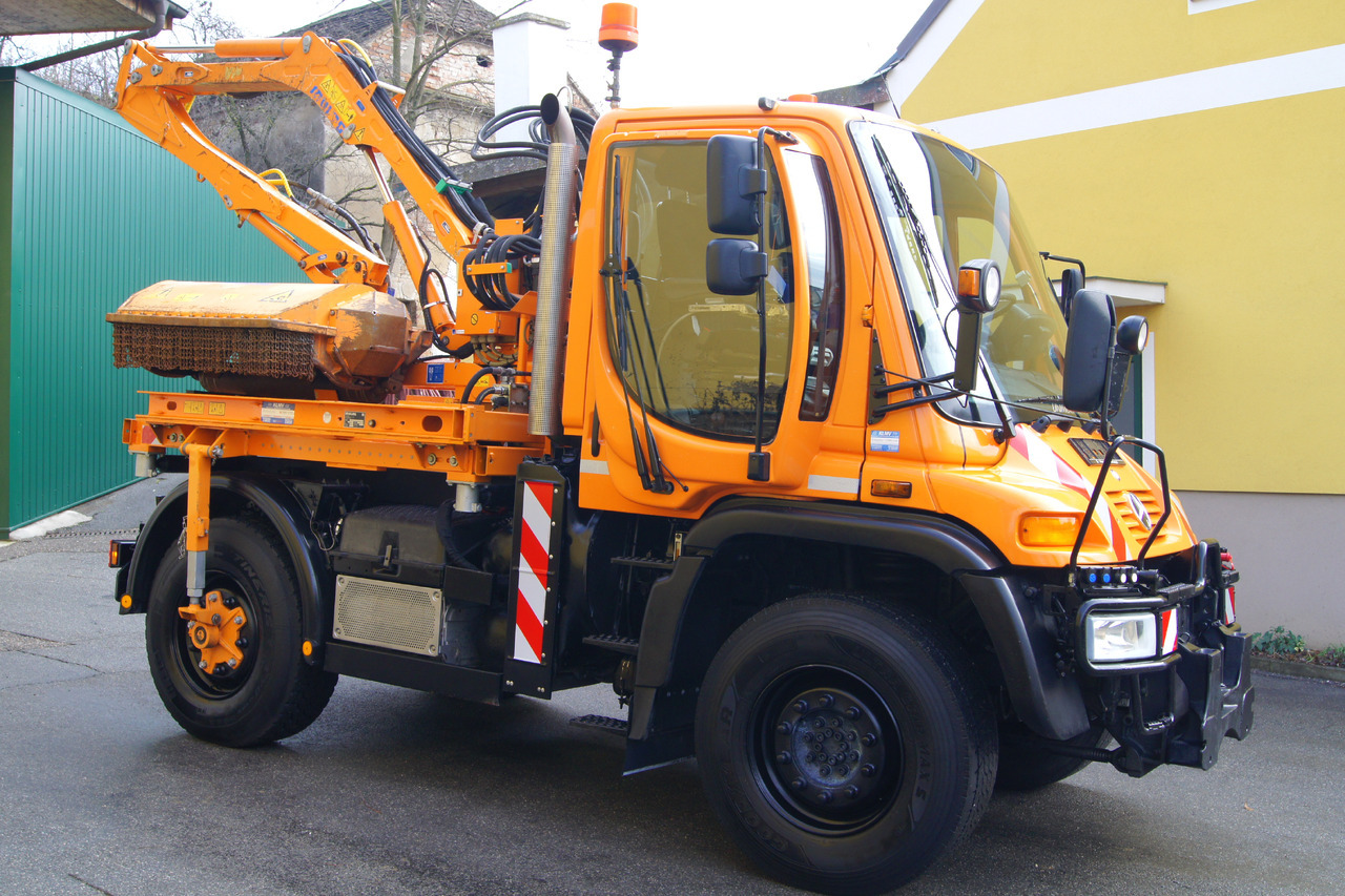 Kunnallis-/ Erikoisajoneuvot UNIMOG Unimog U 400/TÜV/Hydrostat/Mähtür +MULAG MHU 800: kuva Kunnallis-/ Erikoisajoneuvot UNIMOG Unimog U 400/TÜV/Hydrostat/Mähtür +MULAG MHU 800