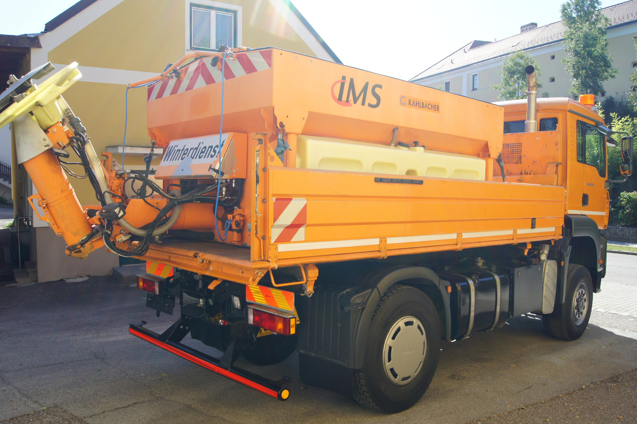 MAN TGA 18.310 BL 4x4/MEILLER/Salzstreuer/Winterdienst - Kippiauto kuorma-auto: kuva MAN TGA 18.310 BL 4x4/MEILLER/Salzstreuer/Winterdienst - Kippiauto kuorma-auto MAN TGA 18.310 BL 4x4/MEILLER/Salzstreuer/Winterdienst - Kippiauto kuorma-auto: kuva MAN TGA 18.310 BL 4x4/MEILLER/Salzstreuer/Winterdienst - Kippiauto kuorma-auto