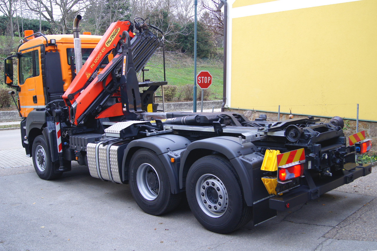 MAN TGS 28.400 BL 6x4-4/PK 12002 D/PALIFT/Winterdienst/Streuer/Pflug - Kippiauto kuorma-auto, Nosturiauto: kuva MAN TGS 28.400 BL 6x4-4/PK 12002 D/PALIFT/Winterdienst/Streuer/Pflug - Kippiauto kuorma-auto, Nosturiauto MAN TGS 28.400 BL 6x4-4/PK 12002 D/PALIFT/Winterdienst/Streuer/Pflug - Kippiauto kuorma-auto, Nosturiauto: kuva MAN TGS 28.400 BL 6x4-4/PK 12002 D/PALIFT/Winterdienst/Streuer/Pflug - Kippiauto kuorma-auto, Nosturiauto