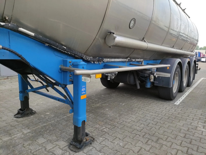 Burg 31500 liter 2 kamer tankoplegger - Säiliöpuoliperävaunu: kuva Burg 31500 liter 2 kamer tankoplegger - Säiliöpuoliperävaunu Burg 31500 liter 2 kamer tankoplegger - Säiliöpuoliperävaunu: kuva Burg 31500 liter 2 kamer tankoplegger - Säiliöpuoliperävaunu