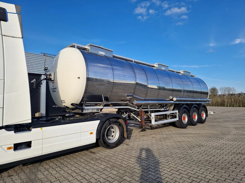 Feldbinder 38000 liter 3 kamer tankoplegger met CIP Leiding - Säiliöpuoliperävaunu: kuva Feldbinder 38000 liter 3 kamer tankoplegger met CIP Leiding - Säiliöpuoliperävaunu Feldbinder 38000 liter 3 kamer tankoplegger met CIP Leiding - Säiliöpuoliperävaunu: kuva Feldbinder 38000 liter 3 kamer tankoplegger met CIP Leiding - Säiliöpuoliperävaunu