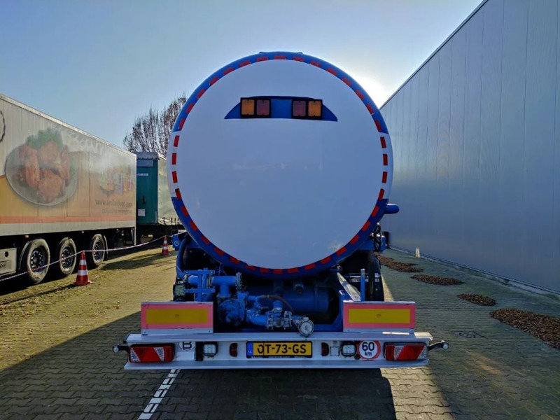 LAG 32000 liter tankoplegger met pomp ADR/VLG - Säiliöpuoliperävaunu: kuva LAG 32000 liter tankoplegger met pomp ADR/VLG - Säiliöpuoliperävaunu LAG 32000 liter tankoplegger met pomp ADR/VLG - Säiliöpuoliperävaunu: kuva LAG 32000 liter tankoplegger met pomp ADR/VLG - Säiliöpuoliperävaunu