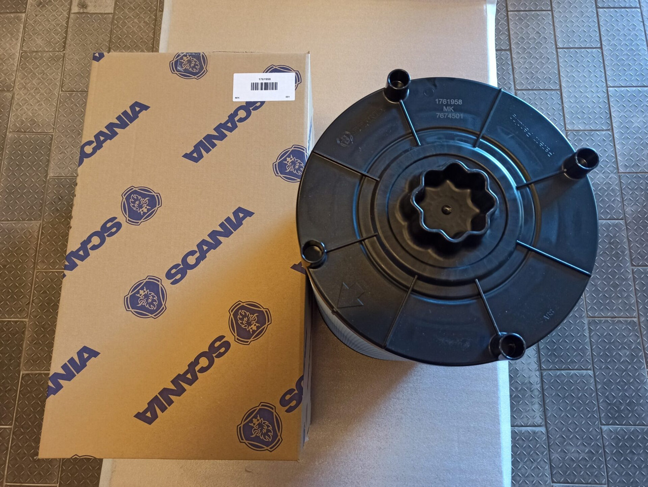 SCANIA AIR FILTER - 1761958 - Ilmansuodatin - Kuorma-auto: kuva SCANIA AIR FILTER - 1761958 - Ilmansuodatin - Kuorma-auto SCANIA AIR FILTER - 1761958 - Ilmansuodatin - Kuorma-auto: kuva SCANIA AIR FILTER - 1761958 - Ilmansuodatin - Kuorma-auto