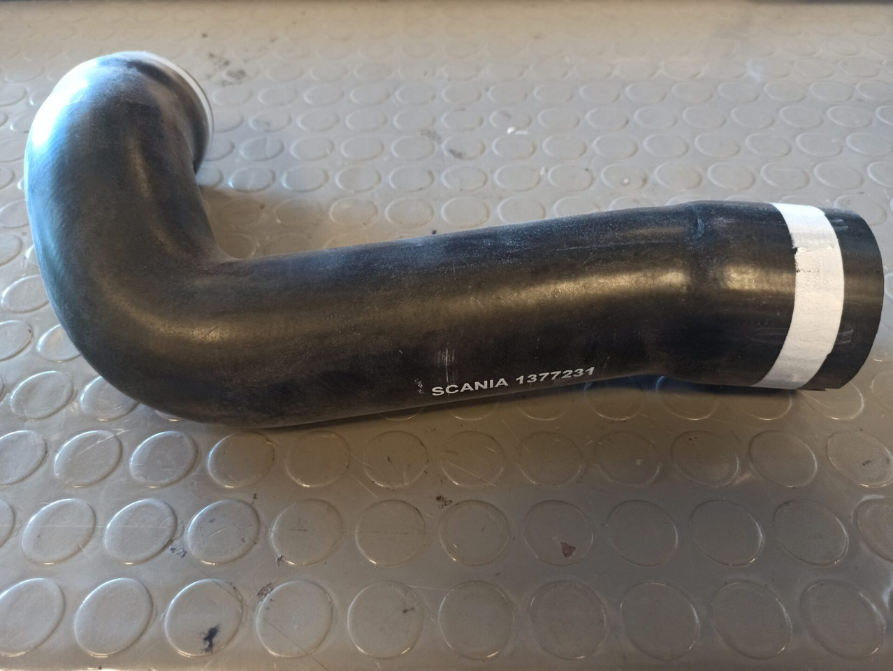 SCANIA COOLANT HOSE 1377231 - Jäähdytysjärjestelmä - Kuorma-auto: kuva SCANIA COOLANT HOSE 1377231 - Jäähdytysjärjestelmä - Kuorma-auto SCANIA COOLANT HOSE 1377231 - Jäähdytysjärjestelmä - Kuorma-auto: kuva SCANIA COOLANT HOSE 1377231 - Jäähdytysjärjestelmä - Kuorma-auto