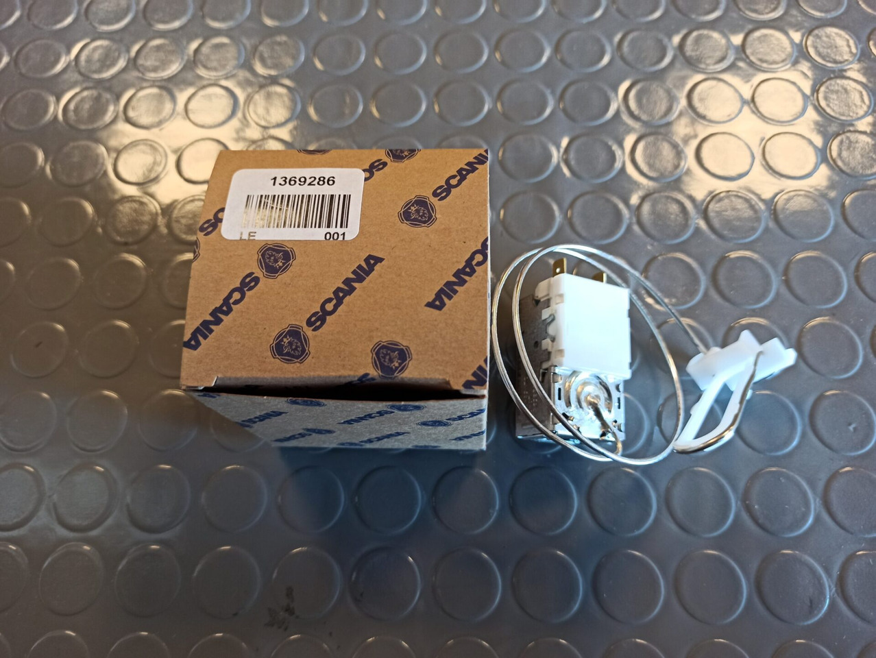 SCANIA EVAPORATOR THERMOSTAT 1369286 - Termostaatti - Kuorma-auto: kuva SCANIA EVAPORATOR THERMOSTAT 1369286 - Termostaatti - Kuorma-auto SCANIA EVAPORATOR THERMOSTAT 1369286 - Termostaatti - Kuorma-auto: kuva SCANIA EVAPORATOR THERMOSTAT 1369286 - Termostaatti - Kuorma-auto
