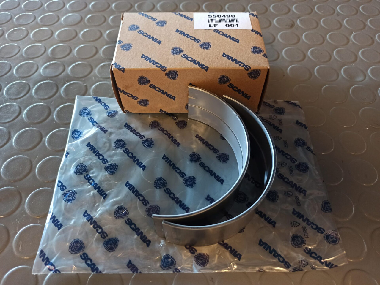 SCANIA MAIN BEARING - 550490 - Moottorilaakeri - Kuorma-auto: kuva SCANIA MAIN BEARING - 550490 - Moottorilaakeri - Kuorma-auto SCANIA MAIN BEARING - 550490 - Moottorilaakeri - Kuorma-auto: kuva SCANIA MAIN BEARING - 550490 - Moottorilaakeri - Kuorma-auto
