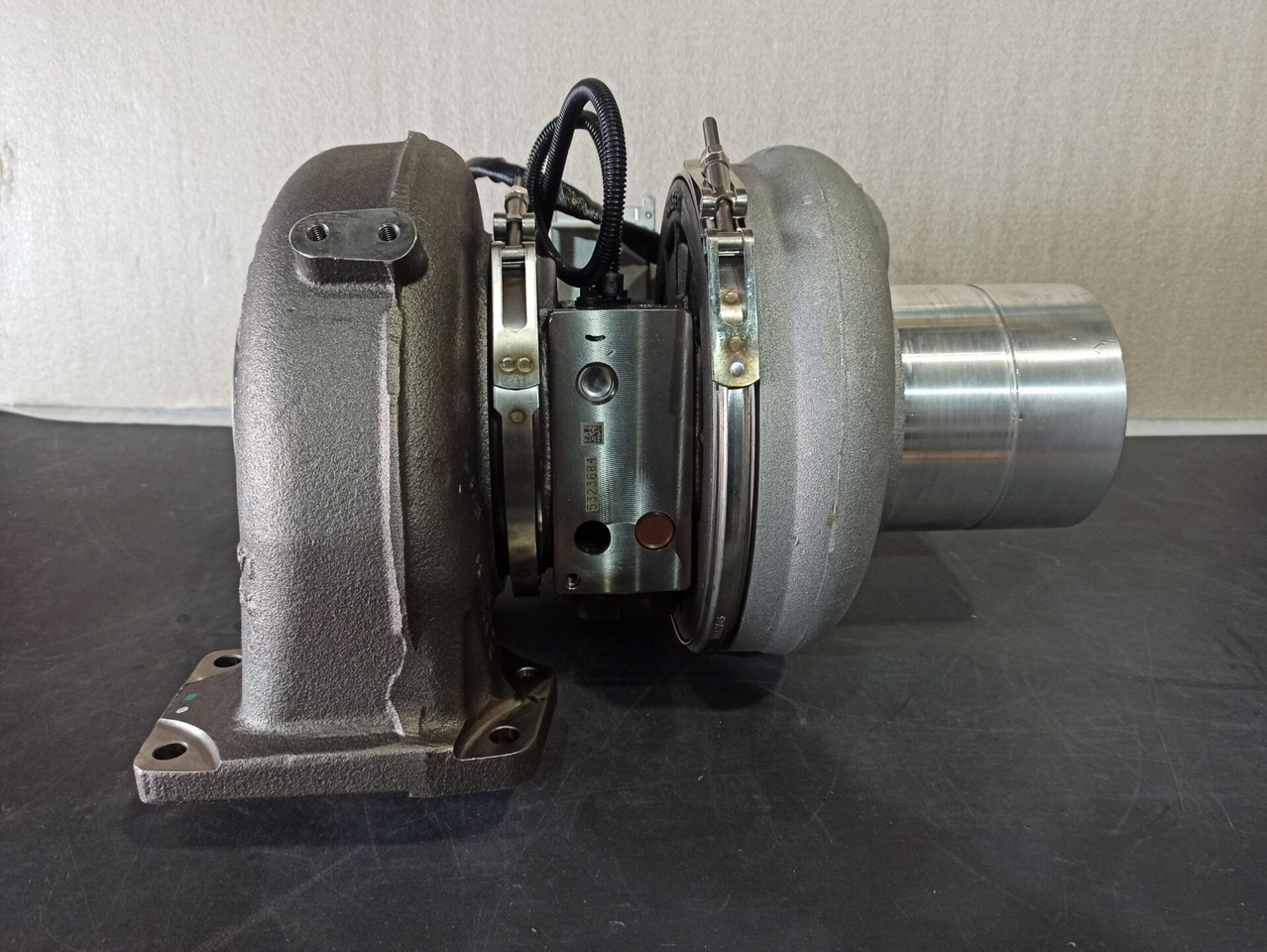SCANIA TURBOCHARGER 5352708, 2484276 - Turboahdin - Kuorma-auto: kuva SCANIA TURBOCHARGER 5352708, 2484276 - Turboahdin - Kuorma-auto SCANIA TURBOCHARGER 5352708, 2484276 - Turboahdin - Kuorma-auto: kuva SCANIA TURBOCHARGER 5352708, 2484276 - Turboahdin - Kuorma-auto