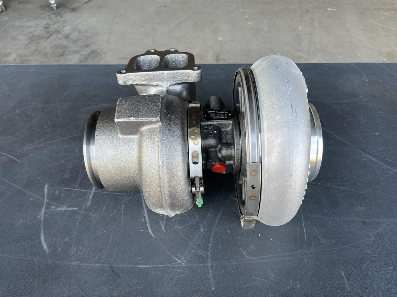 SCANIA TURBOCHARGER DC16 PDE 2387856, 1865358 - Turboahdin - Kuorma-auto: kuva SCANIA TURBOCHARGER DC16 PDE 2387856, 1865358 - Turboahdin - Kuorma-auto SCANIA TURBOCHARGER DC16 PDE 2387856, 1865358 - Turboahdin - Kuorma-auto: kuva SCANIA TURBOCHARGER DC16 PDE 2387856, 1865358 - Turboahdin - Kuorma-auto
