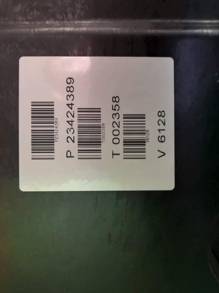 VOLVO OIL PAN 23424389 - Öljypohja - Kuorma-auto: kuva VOLVO OIL PAN 23424389 - Öljypohja - Kuorma-auto VOLVO OIL PAN 23424389 - Öljypohja - Kuorma-auto: kuva VOLVO OIL PAN 23424389 - Öljypohja - Kuorma-auto