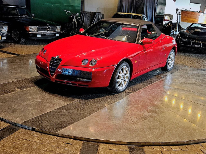 Alfa Romeo Spider (916 - update 3) _ 2.0 TS - Henkilöauto: kuva Alfa Romeo Spider (916 - update 3) _ 2.0 TS - Henkilöauto Alfa Romeo Spider (916 - update 3) _ 2.0 TS - Henkilöauto: kuva Alfa Romeo Spider (916 - update 3) _ 2.0 TS - Henkilöauto