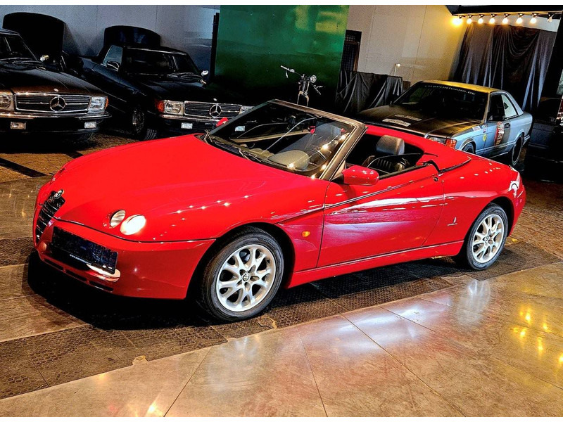 Alfa Romeo Spider (916 - update 3) _ 2.0 TS - Henkilöauto: kuva Alfa Romeo Spider (916 - update 3) _ 2.0 TS - Henkilöauto Alfa Romeo Spider (916 - update 3) _ 2.0 TS - Henkilöauto: kuva Alfa Romeo Spider (916 - update 3) _ 2.0 TS - Henkilöauto