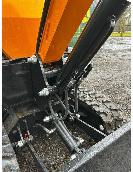 Uusi Minikuormaaja Beartrac HT10: kuva Uusi Minikuormaaja Beartrac HT10 Uusi Minikuormaaja Beartrac HT10: kuva Uusi Minikuormaaja Beartrac HT10