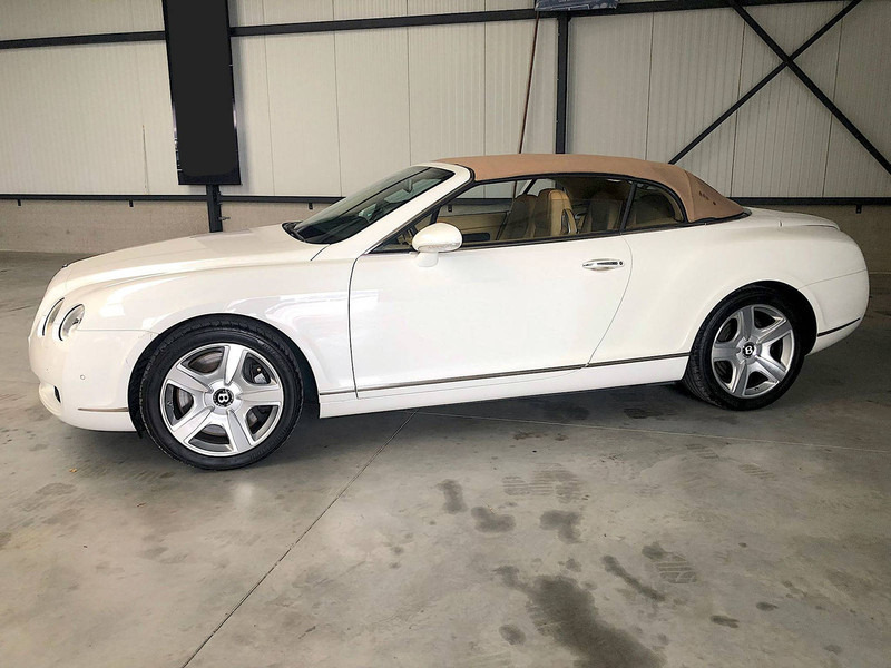 Bentley Continental GTC - Henkilöauto: kuva Bentley Continental GTC - Henkilöauto Bentley Continental GTC - Henkilöauto: kuva Bentley Continental GTC - Henkilöauto