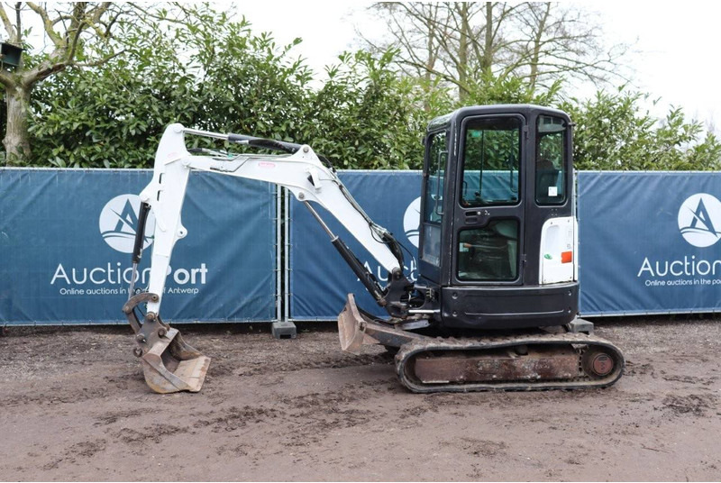 Bobcat E26 - Telakaivukone: kuva Bobcat E26 - Telakaivukone Bobcat E26 - Telakaivukone: kuva Bobcat E26 - Telakaivukone