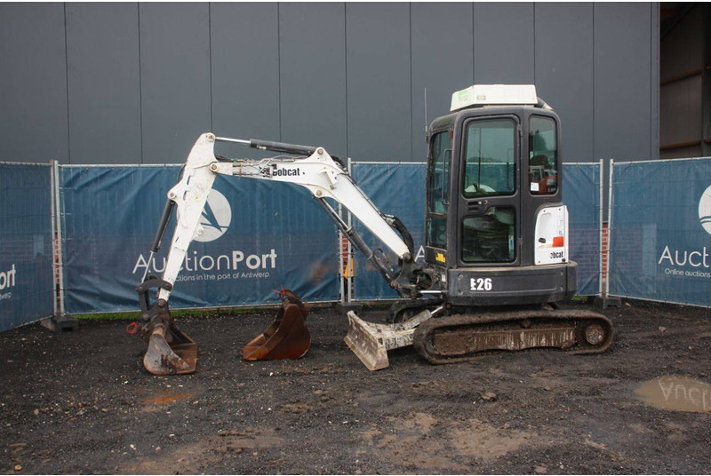 Bobcat E26 - Telakaivukone: kuva Bobcat E26 - Telakaivukone Bobcat E26 - Telakaivukone: kuva Bobcat E26 - Telakaivukone