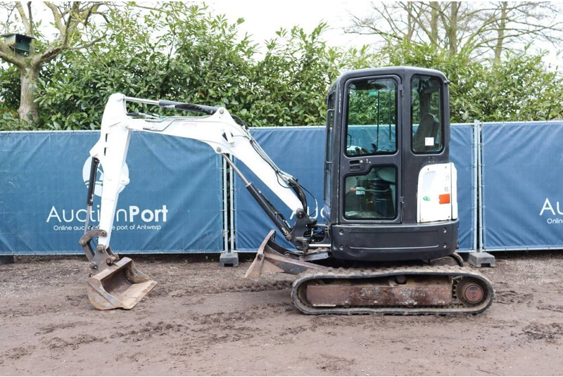 Bobcat E26 - Telakaivukone: kuva Bobcat E26 - Telakaivukone Bobcat E26 - Telakaivukone: kuva Bobcat E26 - Telakaivukone