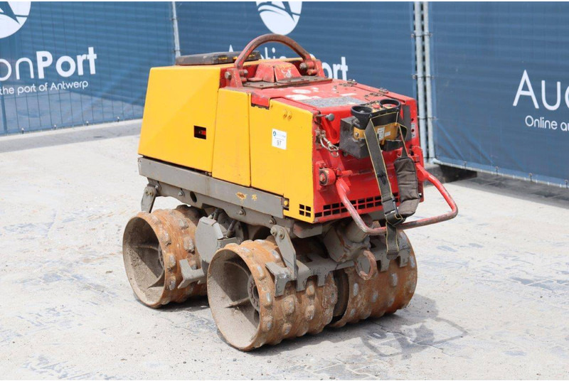 Bomag BMP 851 - Jyrä: kuva Bomag BMP 851 - Jyrä Bomag BMP 851 - Jyrä: kuva Bomag BMP 851 - Jyrä