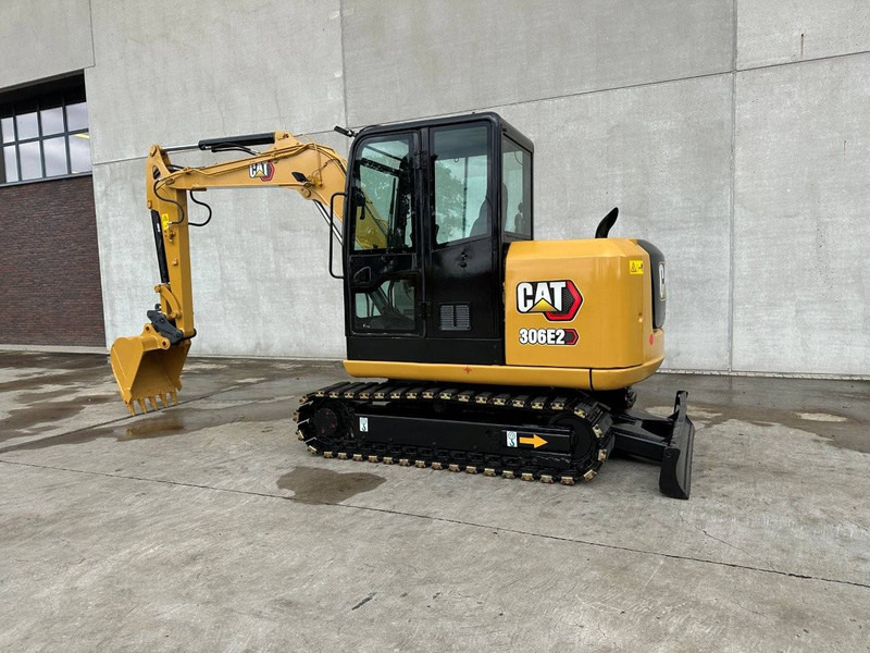 Telakaivukone Caterpillar 306: kuva Telakaivukone Caterpillar 306
