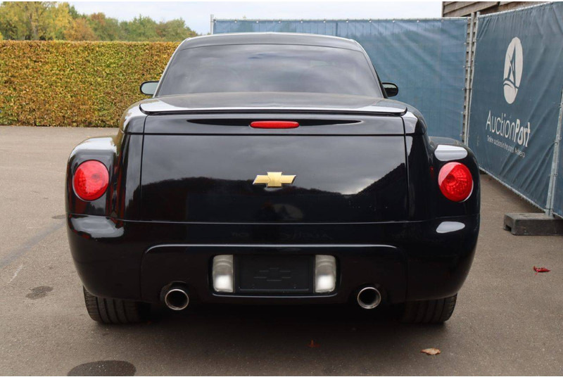Chevrolet SSR - Henkilöauto: kuva Chevrolet SSR - Henkilöauto Chevrolet SSR - Henkilöauto: kuva Chevrolet SSR - Henkilöauto