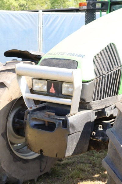 Traktori Deutz Fahr Agrotron 130: kuva Traktori Deutz Fahr Agrotron 130