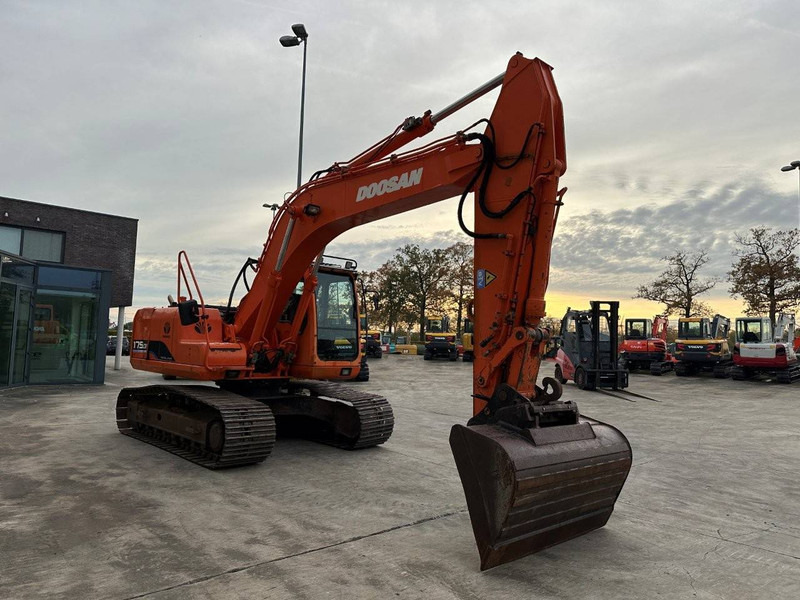 Doosan 175MC-V - Telakaivukone: kuva Doosan 175MC-V - Telakaivukone Doosan 175MC-V - Telakaivukone: kuva Doosan 175MC-V - Telakaivukone