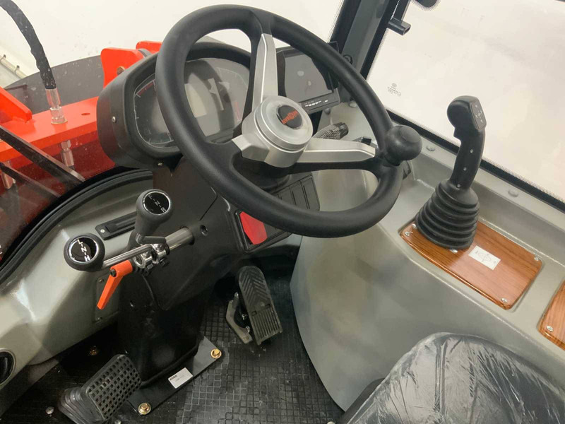 Uusi Pyöräkuormaaja Everun ER12: kuva Uusi Pyöräkuormaaja Everun ER12