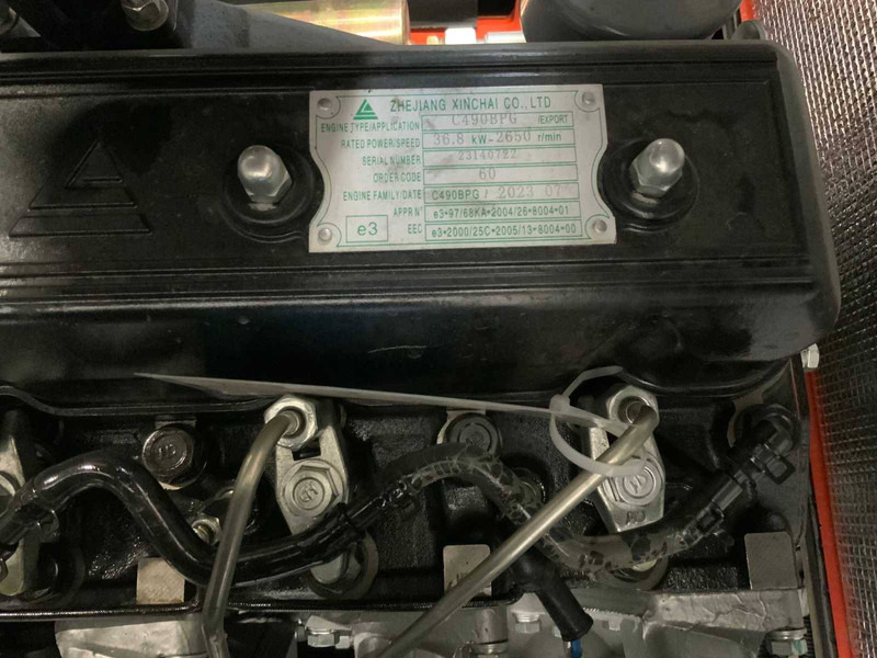 Uusi Pyöräkuormaaja Everun ER12: kuva Uusi Pyöräkuormaaja Everun ER12