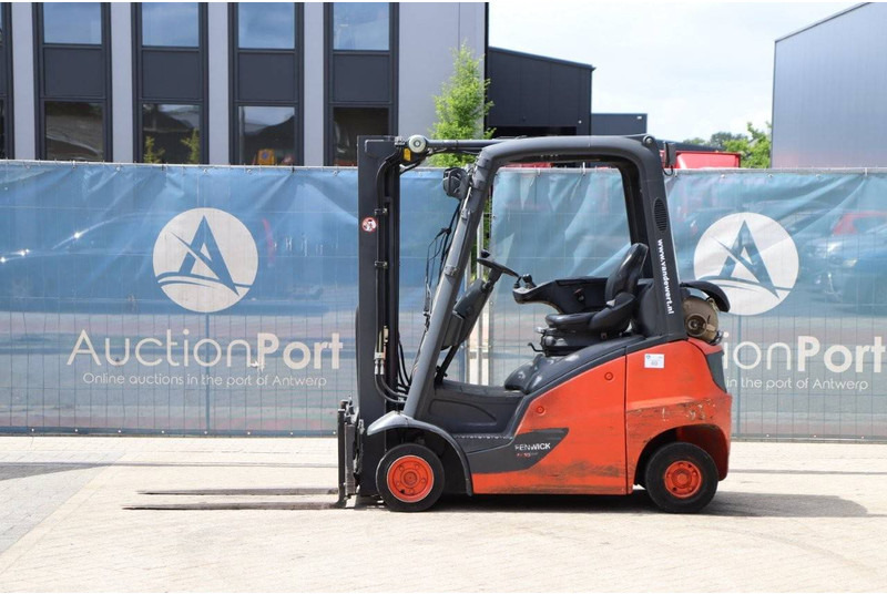 Fenwick-Linde H16T-01 - Kaasutrukki: kuva Fenwick-Linde H16T-01 - Kaasutrukki Fenwick-Linde H16T-01 - Kaasutrukki: kuva Fenwick-Linde H16T-01 - Kaasutrukki