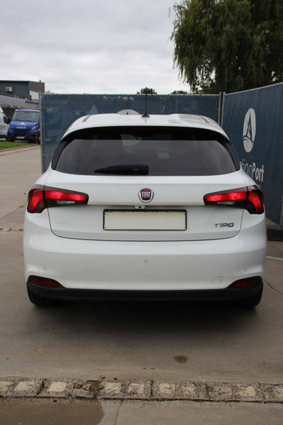 Fiat Tipo - Sedan: kuva Fiat Tipo - Sedan Fiat Tipo - Sedan: kuva Fiat Tipo - Sedan