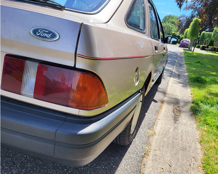 Ford Sierra 1.3 - Henkilöauto: kuva Ford Sierra 1.3 - Henkilöauto Ford Sierra 1.3 - Henkilöauto: kuva Ford Sierra 1.3 - Henkilöauto
