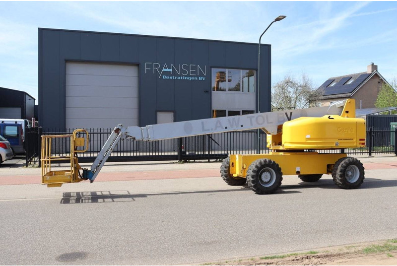 Genie S-65 - Kuukulkija: kuva Genie S-65 - Kuukulkija Genie S-65 - Kuukulkija: kuva Genie S-65 - Kuukulkija