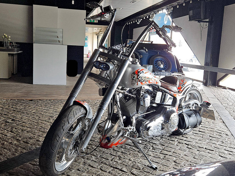Harley-Davidson Chopper Custom - Moottoripyörä: kuva Harley-Davidson Chopper Custom - Moottoripyörä Harley-Davidson Chopper Custom - Moottoripyörä: kuva Harley-Davidson Chopper Custom - Moottoripyörä