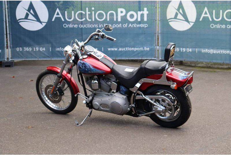 Harley-Davidson Deuce Softail - Moottoripyörä: kuva Harley-Davidson Deuce Softail - Moottoripyörä Harley-Davidson Deuce Softail - Moottoripyörä: kuva Harley-Davidson Deuce Softail - Moottoripyörä