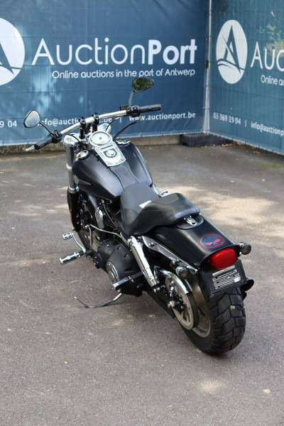 Harley-Davidson Dyna Fat Bob - Moottoripyörä: kuva Harley-Davidson Dyna Fat Bob - Moottoripyörä Harley-Davidson Dyna Fat Bob - Moottoripyörä: kuva Harley-Davidson Dyna Fat Bob - Moottoripyörä