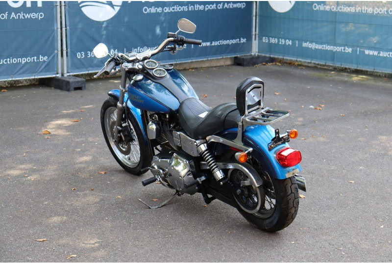 Harley-Davidson Dyna Low Rider - Moottoripyörä: kuva Harley-Davidson Dyna Low Rider - Moottoripyörä Harley-Davidson Dyna Low Rider - Moottoripyörä: kuva Harley-Davidson Dyna Low Rider - Moottoripyörä