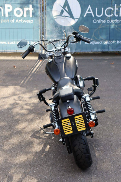 Harley-Davidson Dyna Street Bob - Moottoripyörä: kuva Harley-Davidson Dyna Street Bob - Moottoripyörä Harley-Davidson Dyna Street Bob - Moottoripyörä: kuva Harley-Davidson Dyna Street Bob - Moottoripyörä