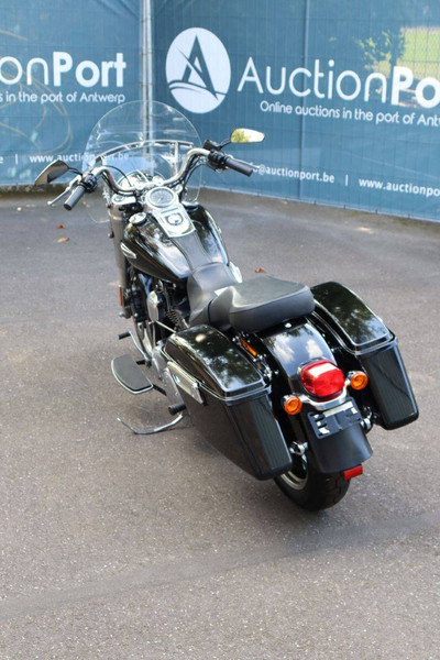 Harley-Davidson Dyna Switchback - Moottoripyörä: kuva Harley-Davidson Dyna Switchback - Moottoripyörä Harley-Davidson Dyna Switchback - Moottoripyörä: kuva Harley-Davidson Dyna Switchback - Moottoripyörä