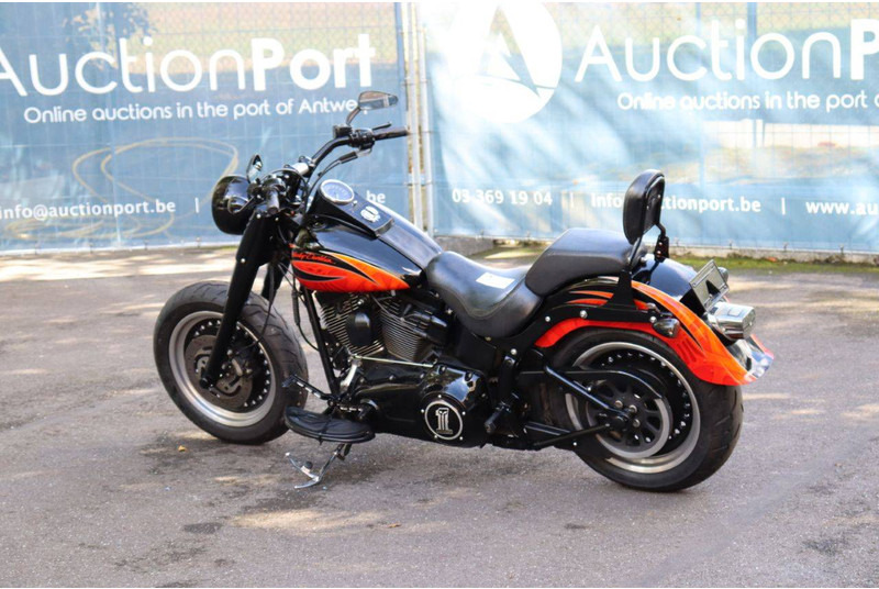 Harley-Davidson Fat Boy Low - Moottoripyörä: kuva Harley-Davidson Fat Boy Low - Moottoripyörä Harley-Davidson Fat Boy Low - Moottoripyörä: kuva Harley-Davidson Fat Boy Low - Moottoripyörä