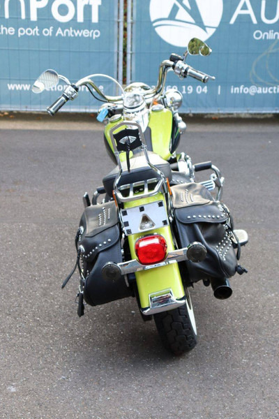 Harley-Davidson Heritage Softail Classic - Moottoripyörä: kuva Harley-Davidson Heritage Softail Classic - Moottoripyörä Harley-Davidson Heritage Softail Classic - Moottoripyörä: kuva Harley-Davidson Heritage Softail Classic - Moottoripyörä