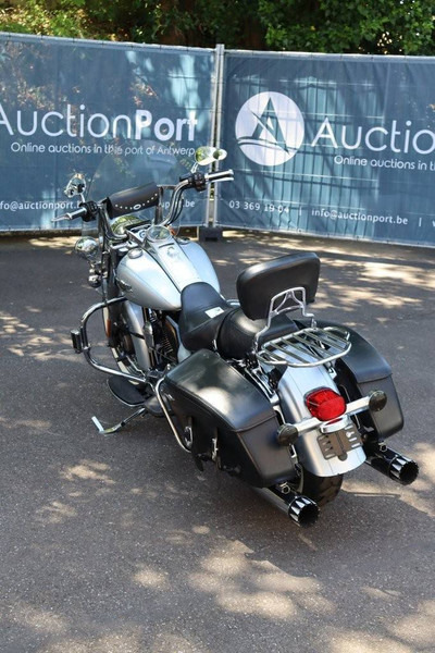 Harley-Davidson Road King Classic - Moottoripyörä: kuva Harley-Davidson Road King Classic - Moottoripyörä Harley-Davidson Road King Classic - Moottoripyörä: kuva Harley-Davidson Road King Classic - Moottoripyörä