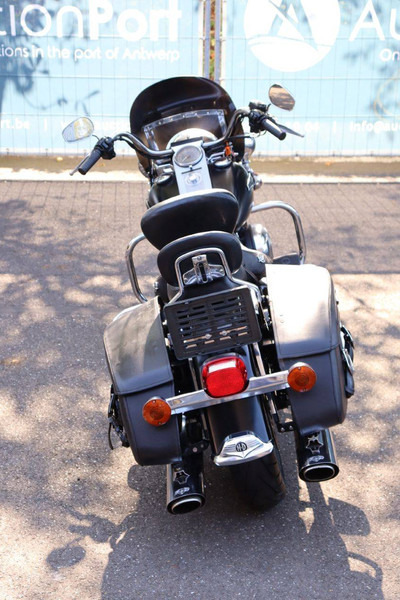 Harley-Davidson Road King Classic Touring - Moottoripyörä: kuva Harley-Davidson Road King Classic Touring - Moottoripyörä Harley-Davidson Road King Classic Touring - Moottoripyörä: kuva Harley-Davidson Road King Classic Touring - Moottoripyörä