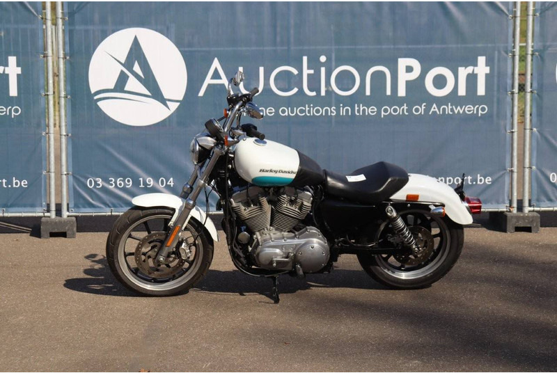 Harley-Davidson SPORTSTER XL883 SUPER LOW - Moottoripyörä: kuva Harley-Davidson SPORTSTER XL883 SUPER LOW - Moottoripyörä Harley-Davidson SPORTSTER XL883 SUPER LOW - Moottoripyörä: kuva Harley-Davidson SPORTSTER XL883 SUPER LOW - Moottoripyörä