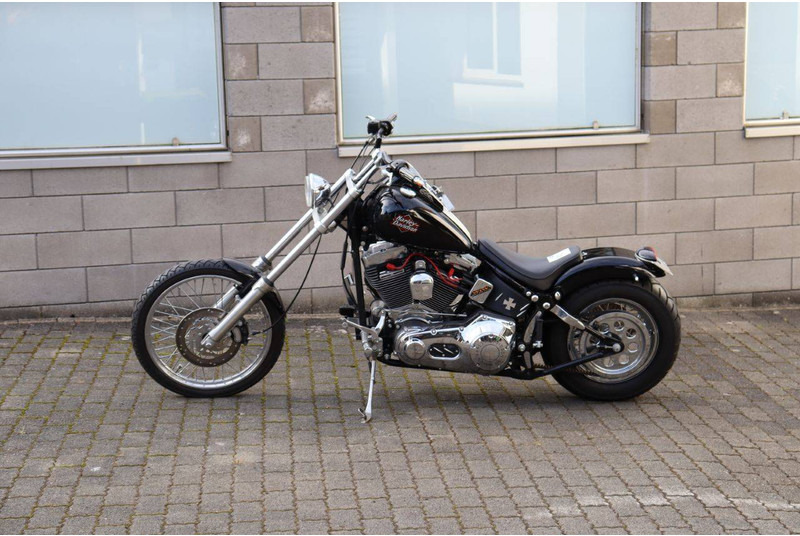 Harley-Davidson Soft Tail FXSTB Chopper - Moottoripyörä: kuva Harley-Davidson Soft Tail FXSTB Chopper - Moottoripyörä Harley-Davidson Soft Tail FXSTB Chopper - Moottoripyörä: kuva Harley-Davidson Soft Tail FXSTB Chopper - Moottoripyörä