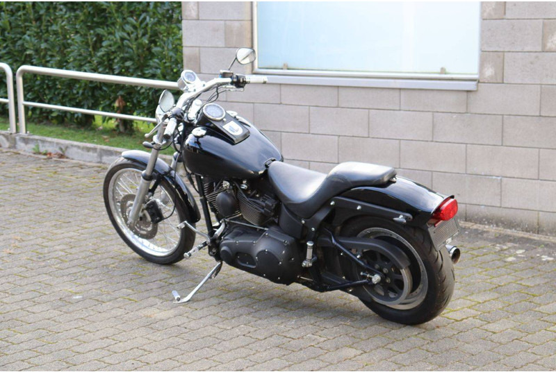 Harley-Davidson Soft Tail Night Train - Moottoripyörä: kuva Harley-Davidson Soft Tail Night Train - Moottoripyörä Harley-Davidson Soft Tail Night Train - Moottoripyörä: kuva Harley-Davidson Soft Tail Night Train - Moottoripyörä
