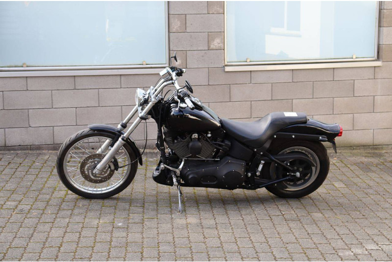 Harley-Davidson Soft Tail Night Train - Moottoripyörä: kuva Harley-Davidson Soft Tail Night Train - Moottoripyörä Harley-Davidson Soft Tail Night Train - Moottoripyörä: kuva Harley-Davidson Soft Tail Night Train - Moottoripyörä