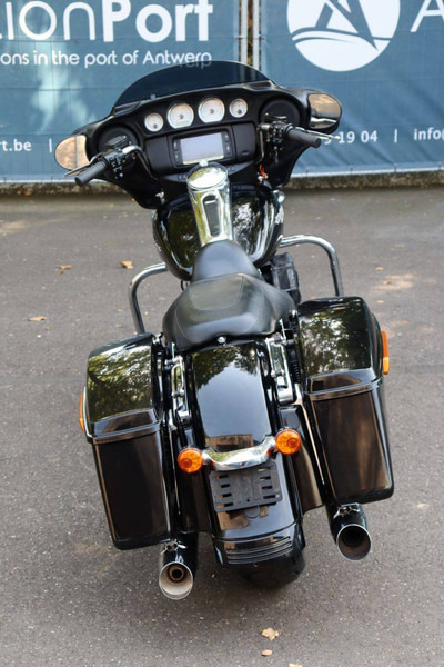 Harley-Davidson Street Glide - Moottoripyörä: kuva Harley-Davidson Street Glide - Moottoripyörä Harley-Davidson Street Glide - Moottoripyörä: kuva Harley-Davidson Street Glide - Moottoripyörä