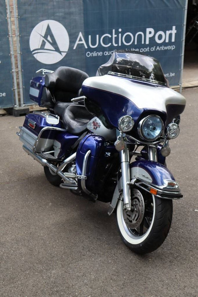 Moottoripyörä Harley-Davidson Ultra Classic: kuva Moottoripyörä Harley-Davidson Ultra Classic