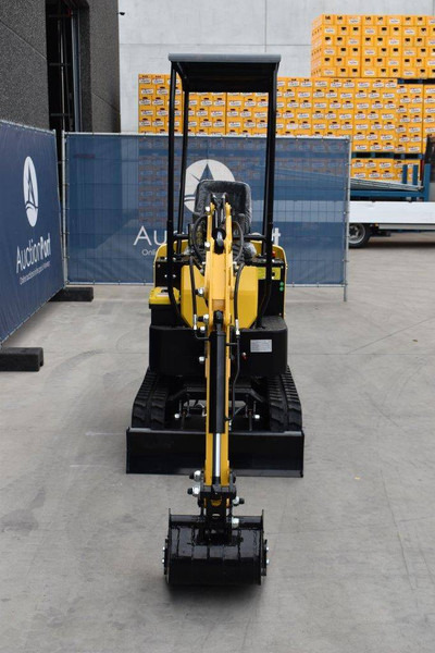 Uusi Minikuormaaja Hightop HT10: kuva Uusi Minikuormaaja Hightop HT10